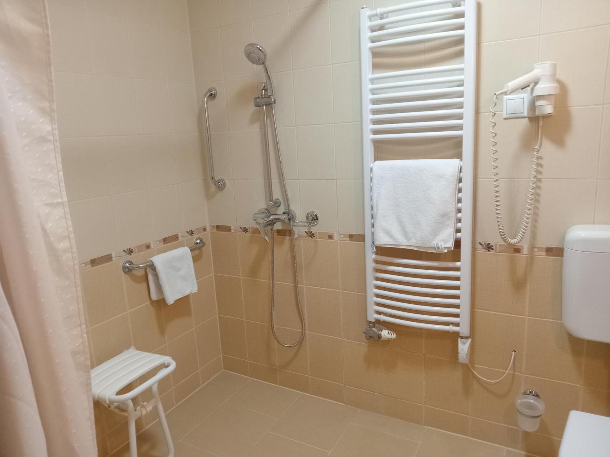 Fonix Wellness Resort Csitár Εξωτερικό φωτογραφία